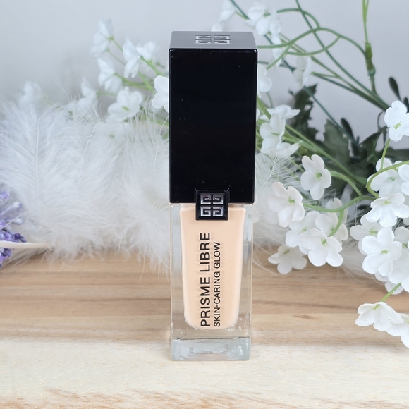 Givenchy Prisme Libre Skin-Caring Glow Foundation Full Size Shade 2-W110 Luxury - Picture 16 of 16